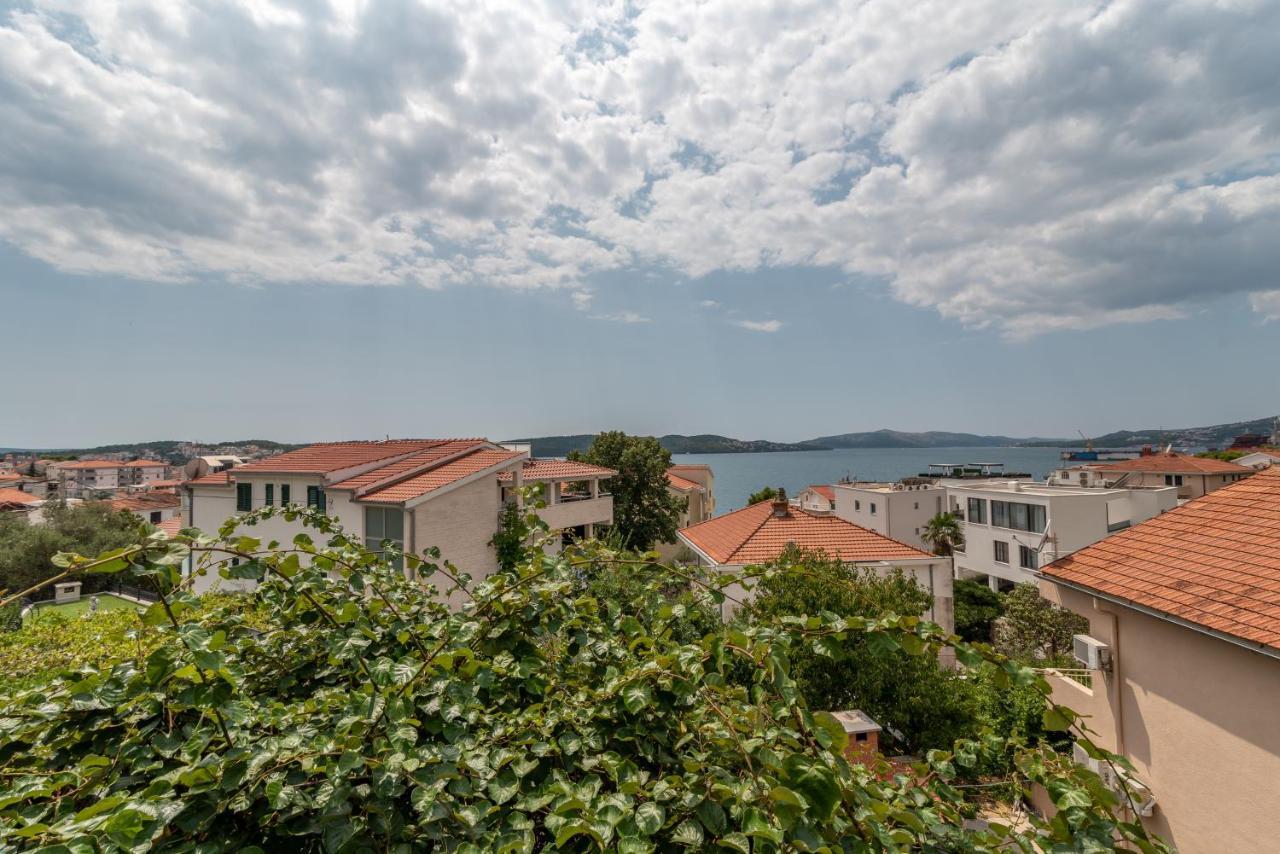 Apartment Radja Trogir Exterior photo